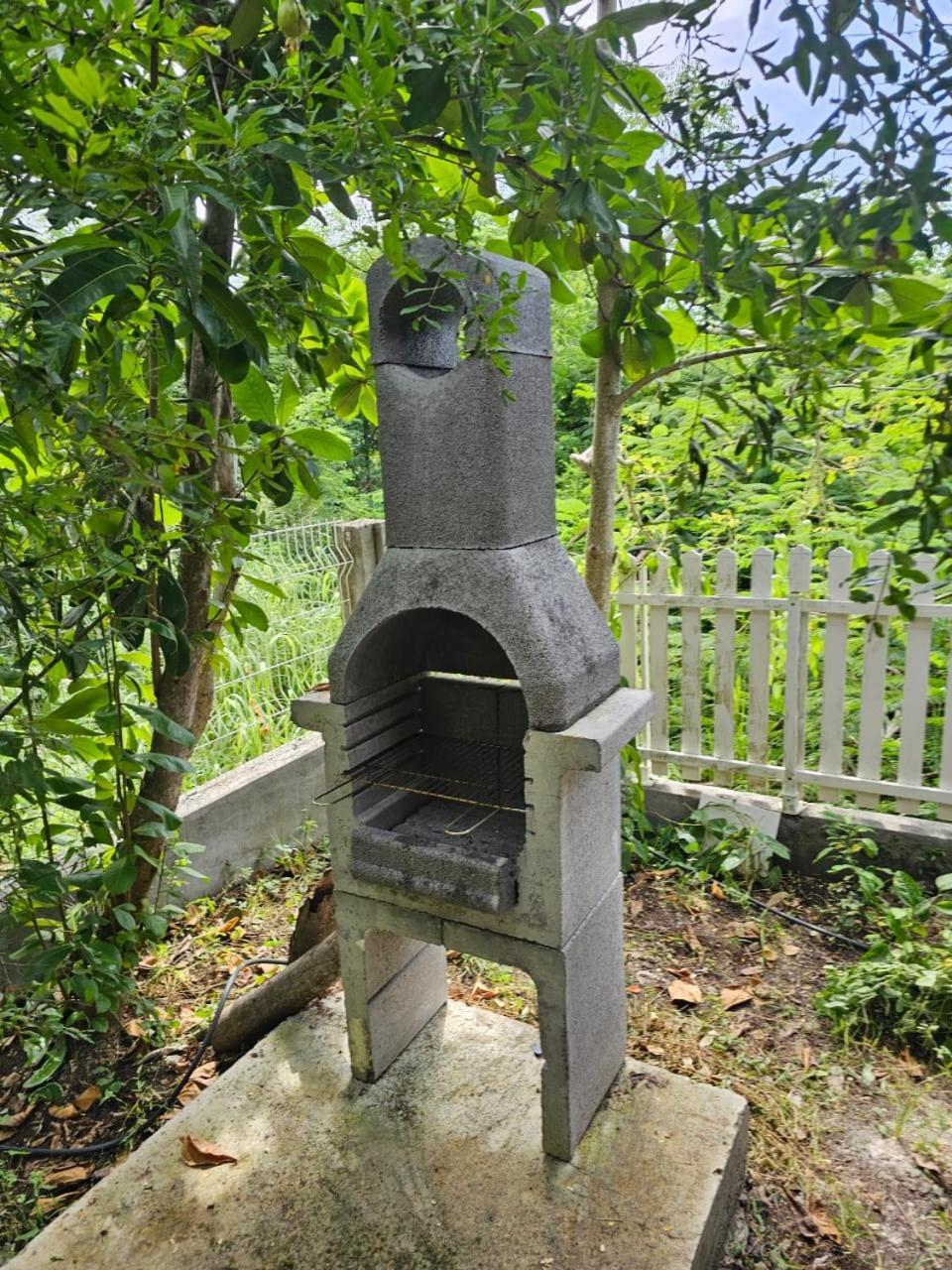 Gite Citronnelle Bouillante Buitenkant foto
